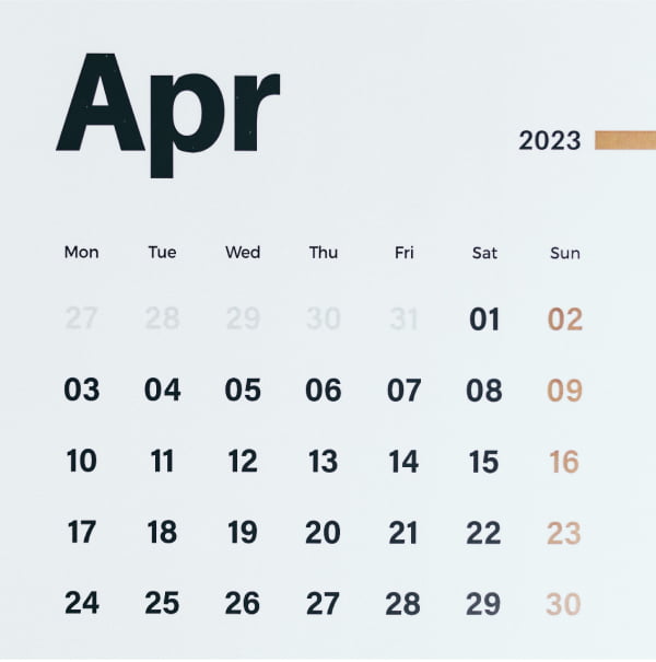 Ein digitaler Kalender, auf welchem die Monatsansicht von April 2023 zu sehen ist.